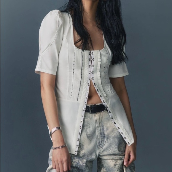 The ADI mid rise Relaxed Bermuda Shorts - Picture 3 of 5